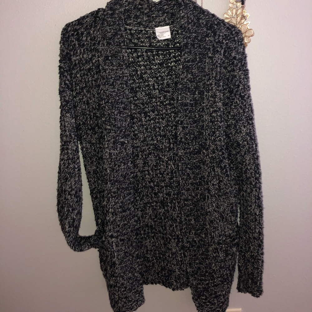 Grey/Black Cardigan